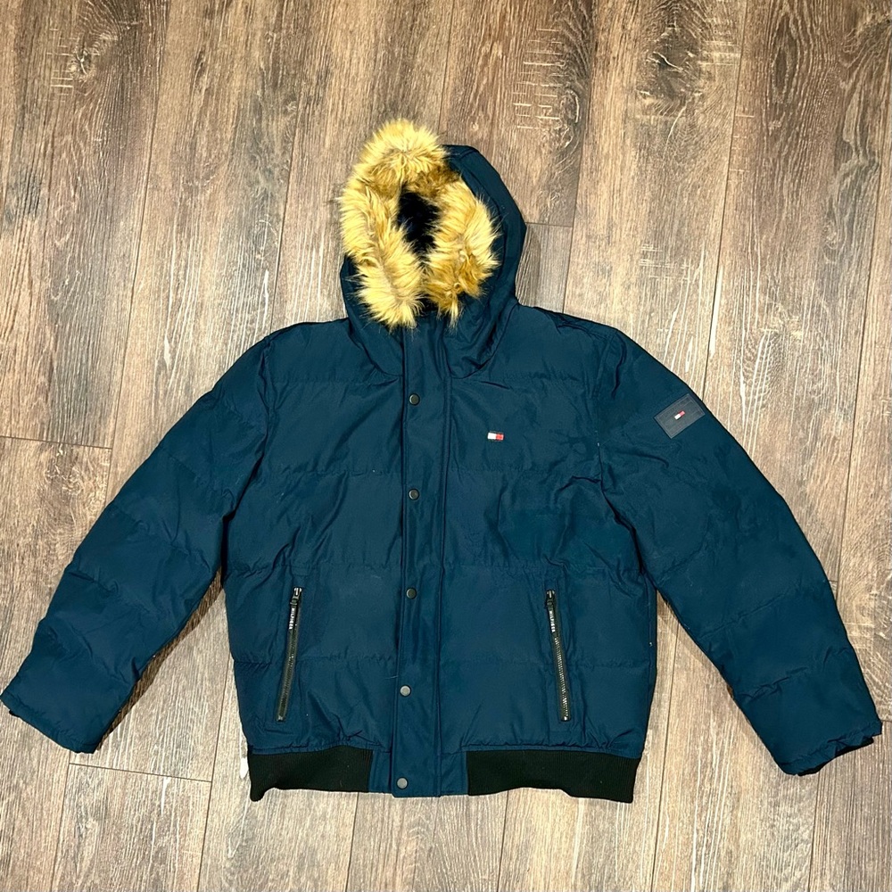 Tommy Hilfiger Navy Puffer Jacket with Faux Fur Hood, size extra-large